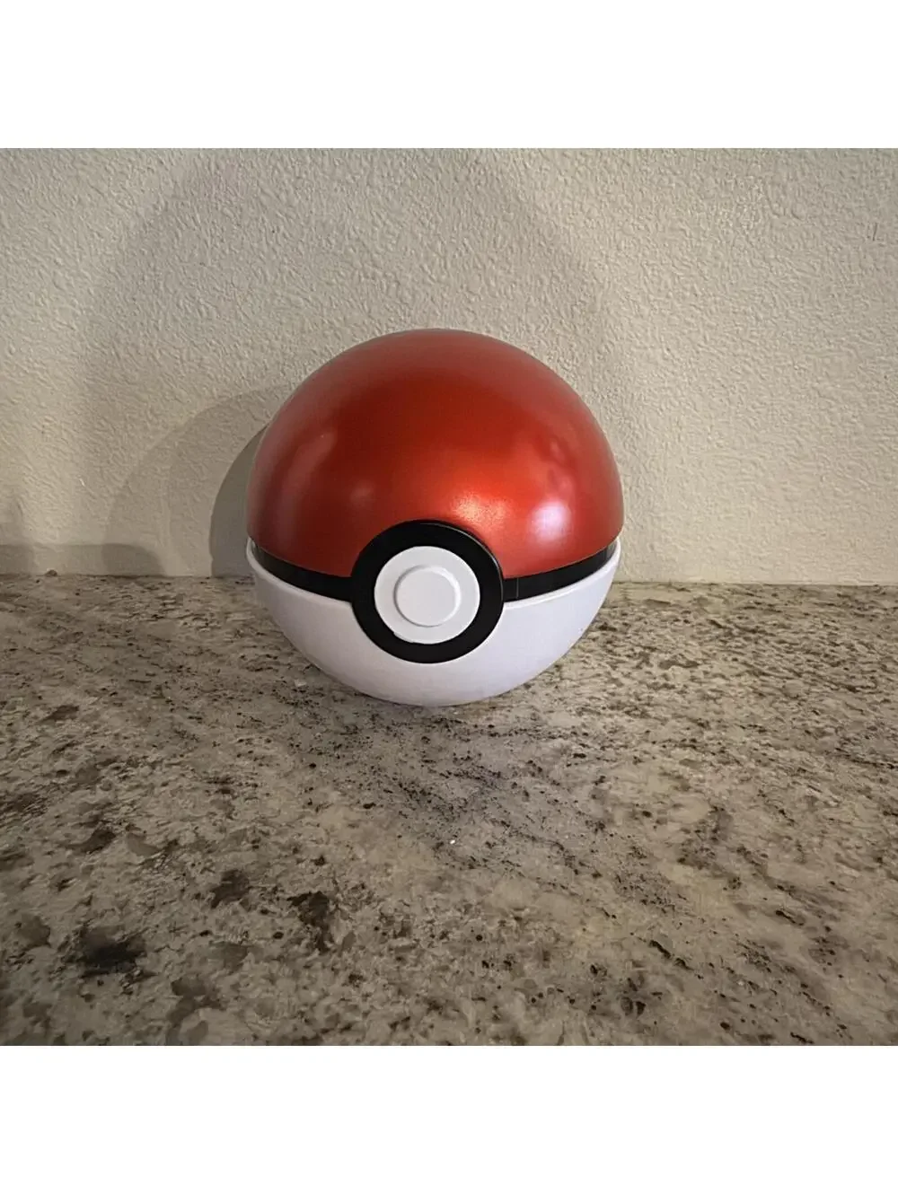 Pokemon Metal Pokeball Tin 4.5